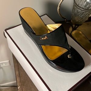 Felecia Canvas/paten sandal